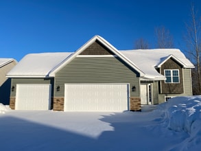 2339 8th Ln SE in Cambridge, MN - Building Photo - Building Photo