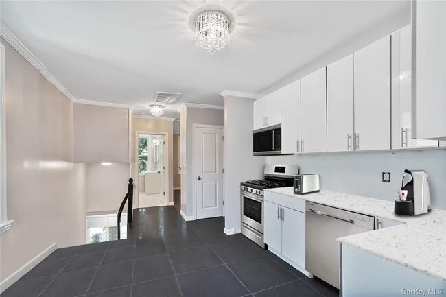 192 Ashford Ave in Dobbs Ferry, NY - Building Photo - Building Photo