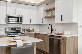 Olivia Apartments in Meridian, ID - Foto de edificio - Building Photo