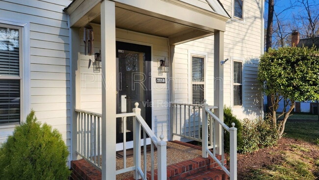 2018 Cambridge Dr in Richmond, VA - Building Photo - Building Photo