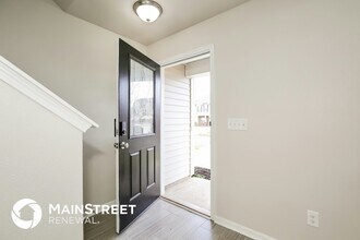 1310 Waldridge Ct in Greensboro, NC - Foto de edificio - Building Photo