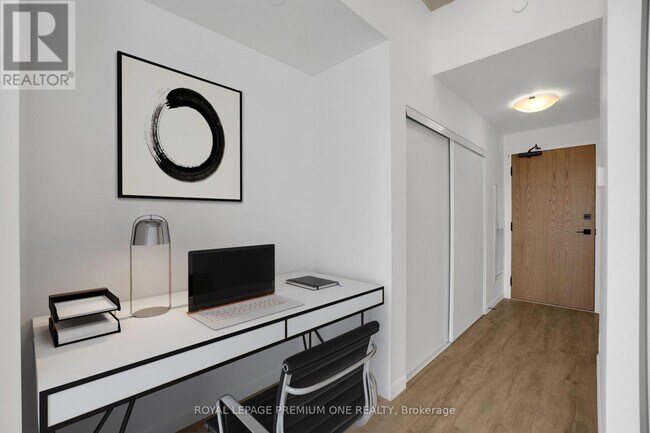 7 Erie Ave in Brantford, ON - Building Photo - Building Photo