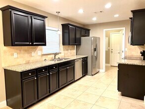 415 E Field Ave in Crestview, FL - Building Photo - Building Photo