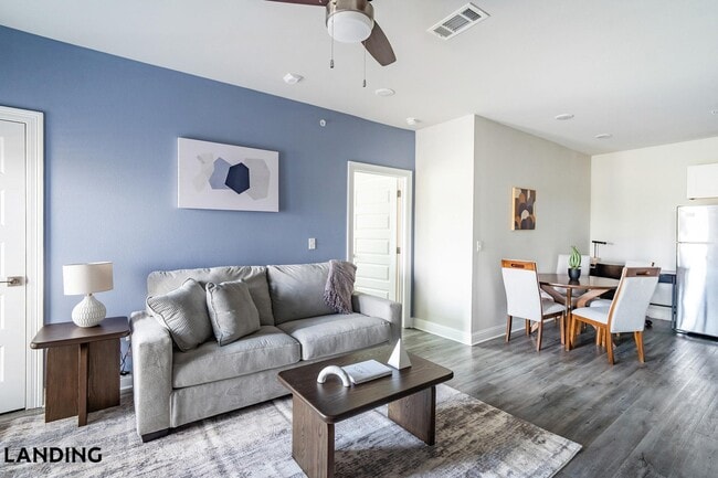 1499 Central Park Blvd