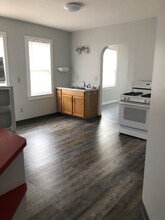 125 Parade St, Unit 125 Parade St Appt 2 in Erie, PA - Building Photo - Building Photo