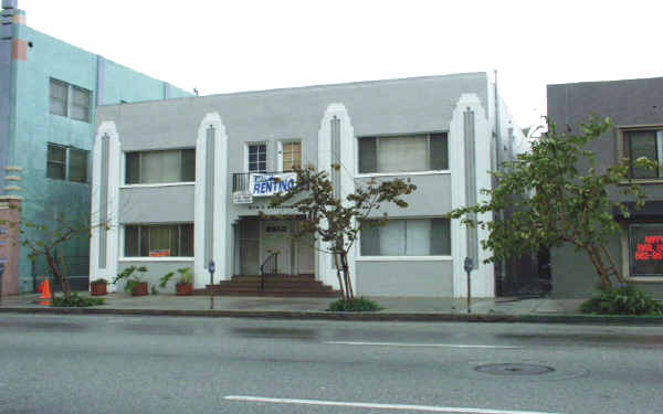 513-519 E Broadway in Long Beach, CA - Building Photo - Building Photo