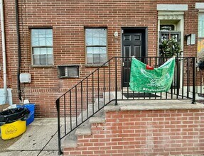 2528 Christian St in Philadelphia, PA - Building Photo - Building Photo