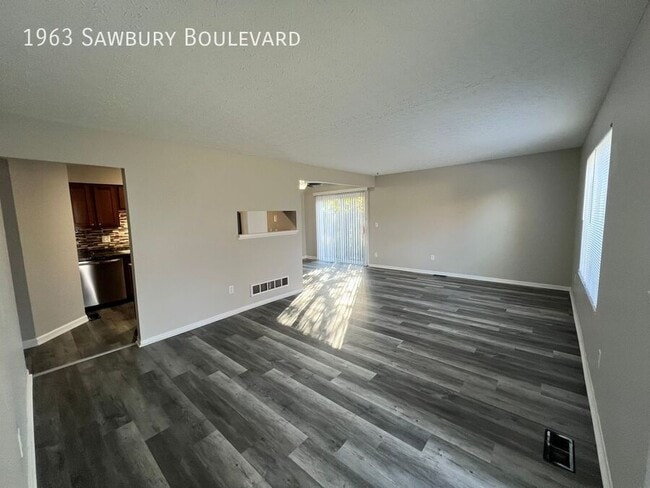 1963 Sawbury Blvd in Columbus, OH - Building Photo - Building Photo