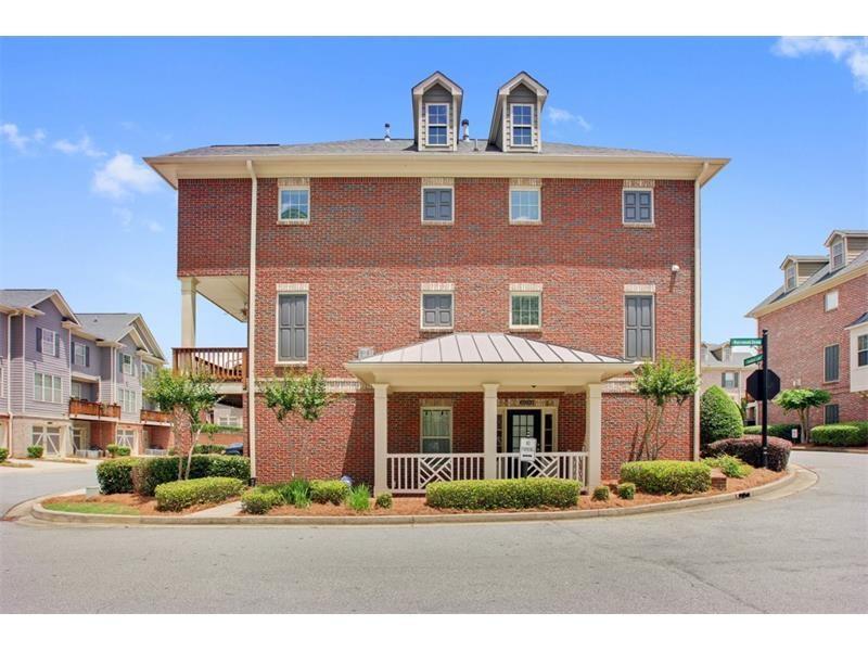10304 Monarch Way in Alpharetta, GA - Building Photo