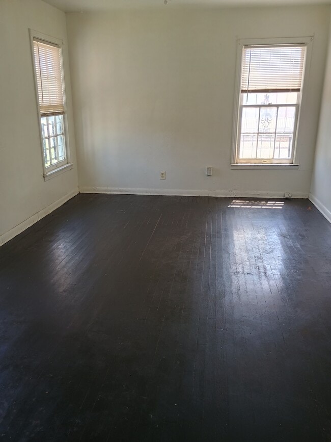 162 Sterling St in San Antonio, TX - Building Photo - Building Photo