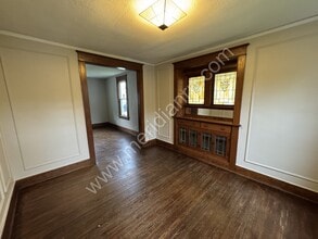321 Kinsmoor Ave in Fort Wayne, IN - Building Photo - Building Photo