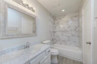 2219 Place Rebecca Ln photo'