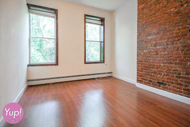 144 Moffat St in Brooklyn, NY - Foto de edificio - Building Photo