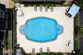 The Oaks Apartments in Huntsville, TX - Foto de edificio - Building Photo