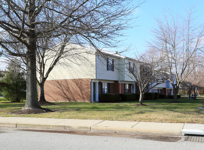 Center Park Apartments in Centreville, MD - Foto de edificio - Building Photo