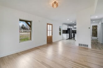 1211 Gate Ln Dr in Mesquite, TX - Building Photo - Building Photo