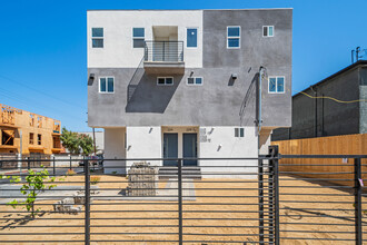 2219 W Court St in Los Angeles, CA - Building Photo - Building Photo