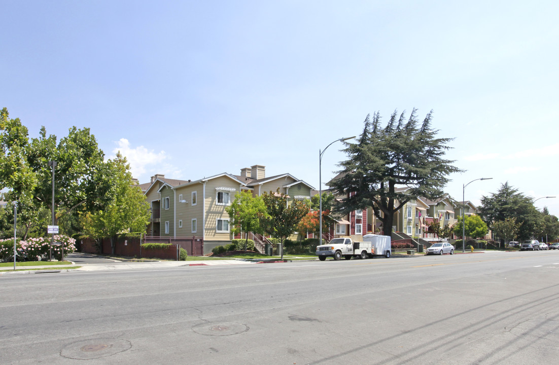 Terramina Square Apartments in San Jose, CA - Building Photo