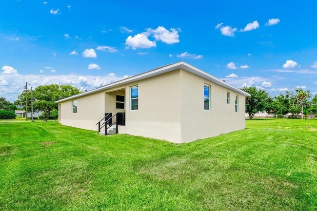 189 W Ocala St in Umatilla, FL - Building Photo - Building Photo