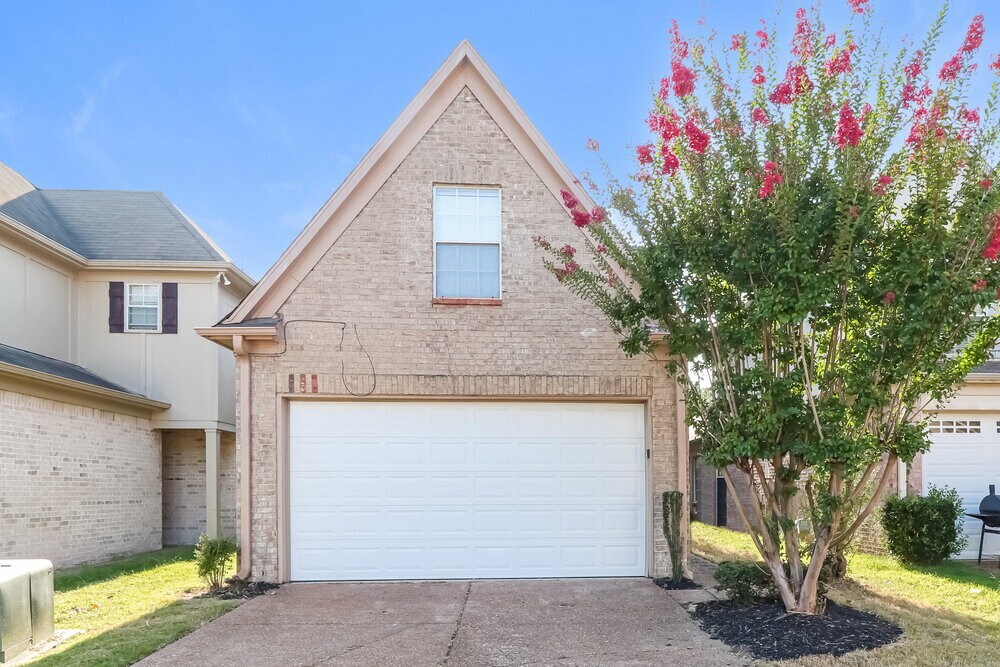 1033 Cordova Ridge Pl in Cordova, TN - Building Photo