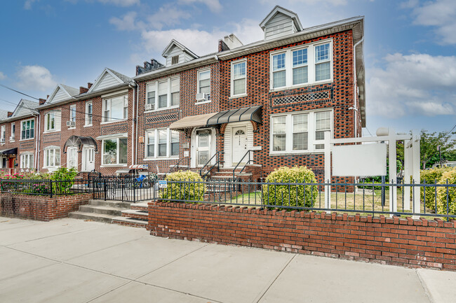 1102 Bay Ridge Pky