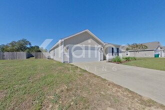 55 Cora Rd in Defuniak Springs, FL - Building Photo - Building Photo