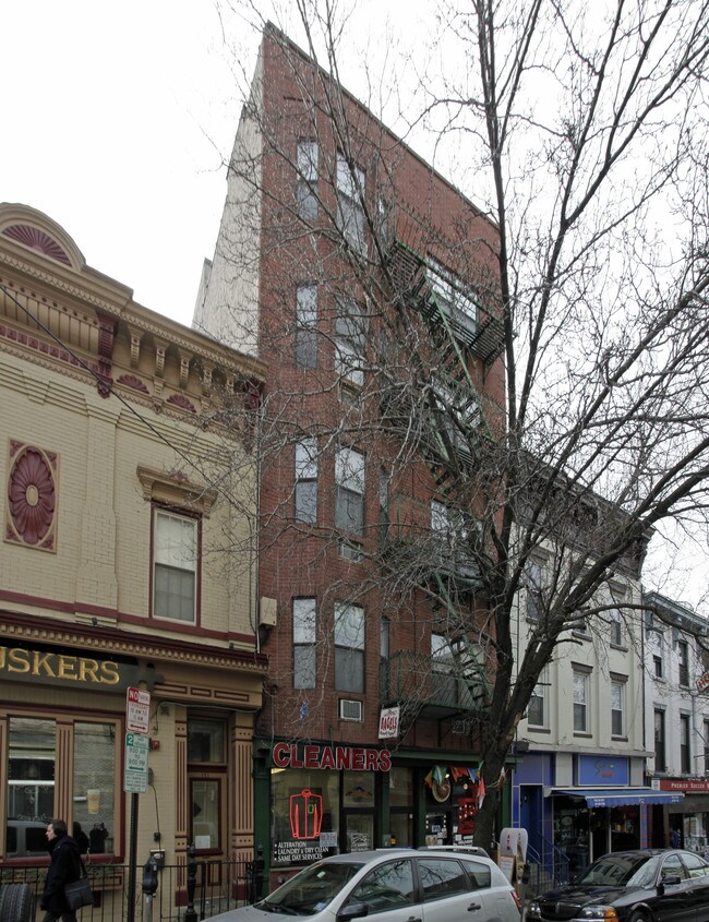 153 1st St in Hoboken, NJ - Building Photo - Building Photo