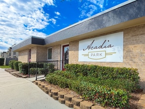 Acadia Park Apartments in Houma, LA - Foto de edificio - Building Photo