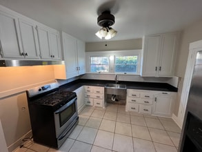 6230 Milton Ave in Whittier, CA - Foto de edificio - Building Photo