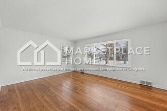 24865 Grove Ave in Eastpointe, MI - Building Photo - Building Photo