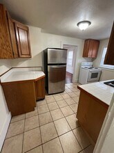 1090 SW 8th Ave in Albany, OR - Building Photo - Building Photo