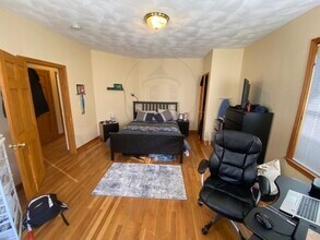 35 Hancock St-Unit -1 in Somerville, MA - Building Photo - Building Photo