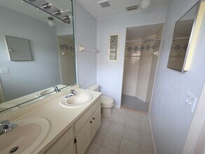2410 Piedmont Lakes Blvd in Apopka, FL - Foto de edificio - Building Photo