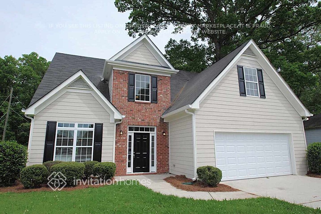 5388 Jerome Rd in College Park, GA - Building Photo