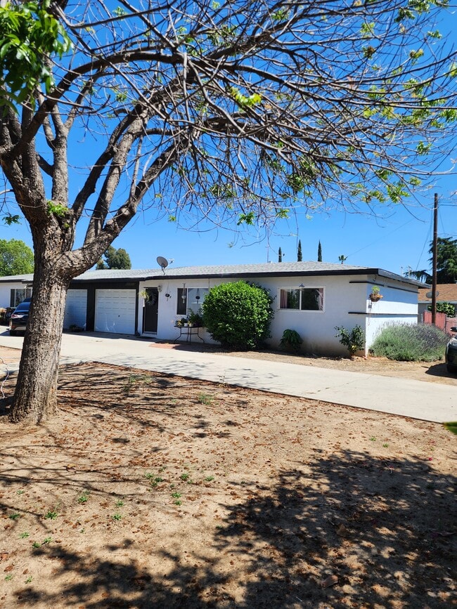 property at 12233 13th St