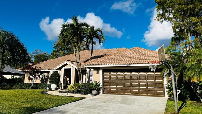 13566 Callington Dr in Wellington, FL - Building Photo - Building Photo