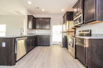 308 Woodgate Wy in Simpsonville, SC - Building Photo - Building Photo