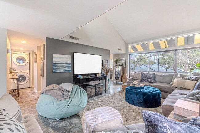 137 Cordillo Pkwy in Hilton Head Island, SC - Building Photo - Building Photo