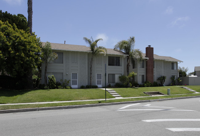 33602 Street of the Blue Lantern in Dana Point, CA - Foto de edificio - Building Photo