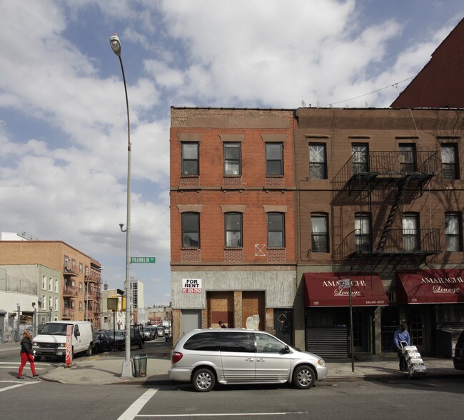 323 Franklin Ave in Brooklyn, NY - Building Photo - Building Photo