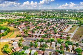Coppertree Town Homes in San Antonio, TX - Foto de edificio - Building Photo