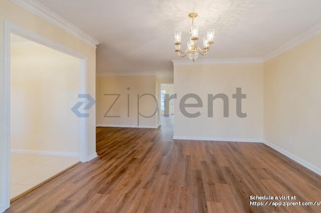 8533 Sawyer Brown Rd in Nashville, TN - Building Photo - Building Photo