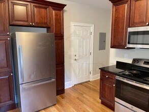 459 Medford St in Somerville, MA - Building Photo - Building Photo