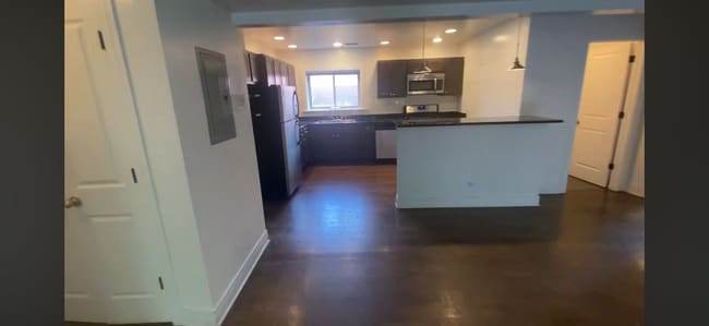 property at 2528 W Fitch Ave