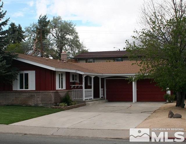 property at 479 W Plumb Ln