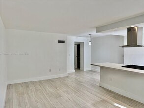 1698 Jefferson Ave in Miami Beach, FL - Building Photo - Building Photo