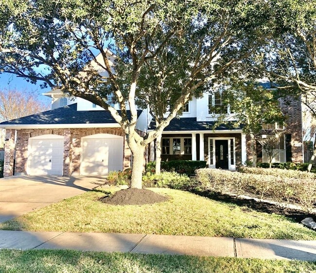 property at 5711 Silver Bay Ct