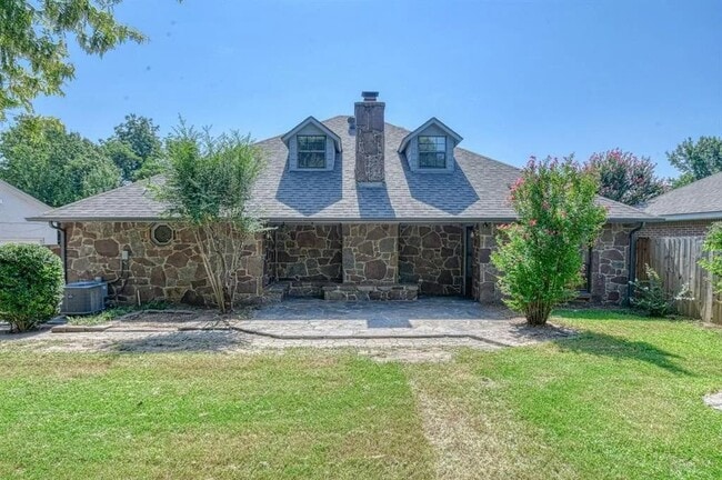 3609 Hampton Ct in Norman, OK - Building Photo - Building Photo