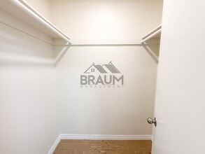 6612 Sylmar Ave in Los Angeles, CA - Foto de edificio - Building Photo