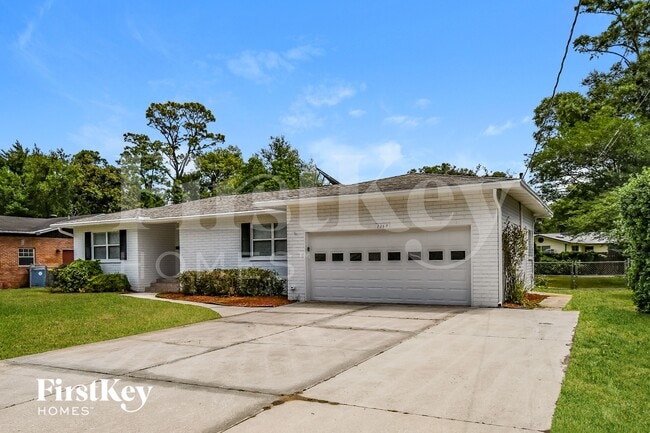 1369 Malverne Ave in Jacksonville, FL - Building Photo - Building Photo